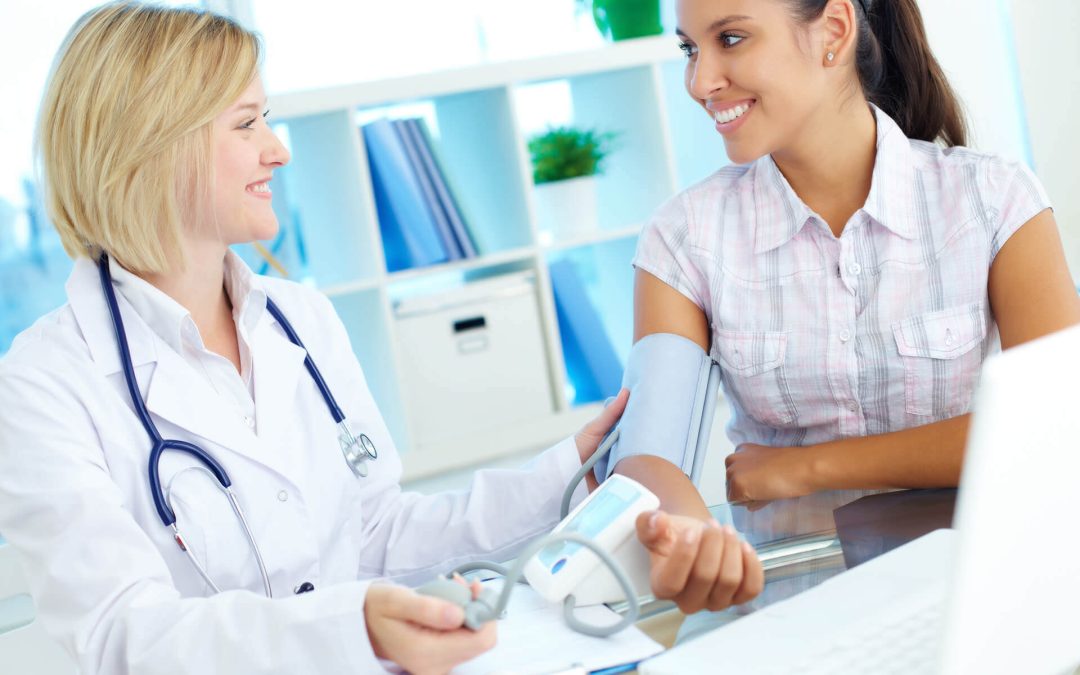 Cinco beneficios clave de la atención médica virtual para pacientes con enfermedades crónicas